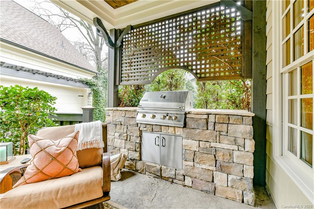 921 Mason Oaks Court Charlotte NC 28211