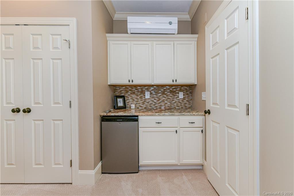 921 Mason Oaks Court Charlotte NC 28211