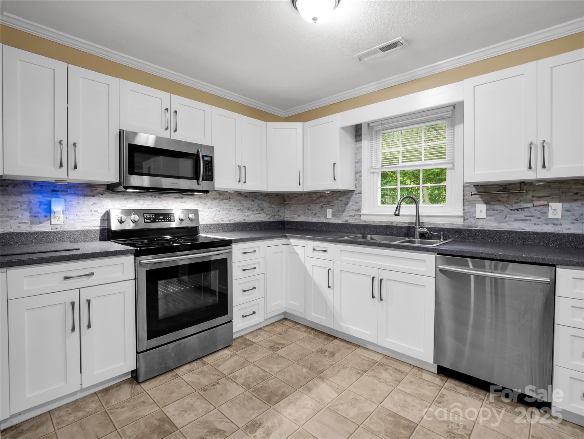 66 Barberry Heights Drive Brevard NC 28712