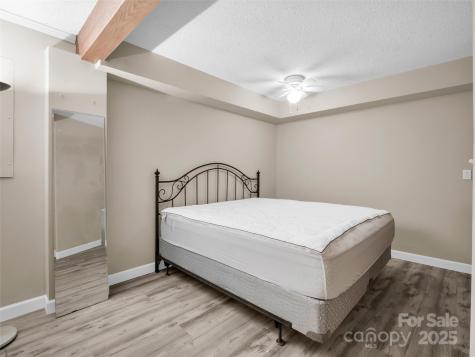 66 Barberry Heights Drive Brevard NC 28712