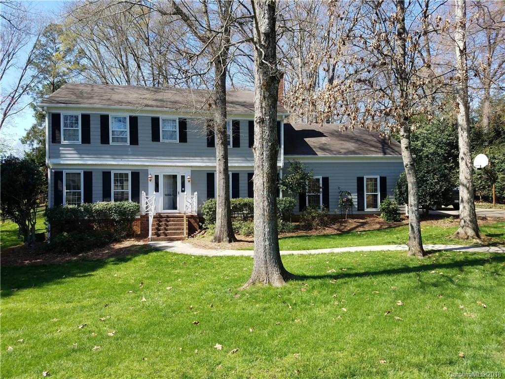10300 Woodview Circle Charlotte NC 28277