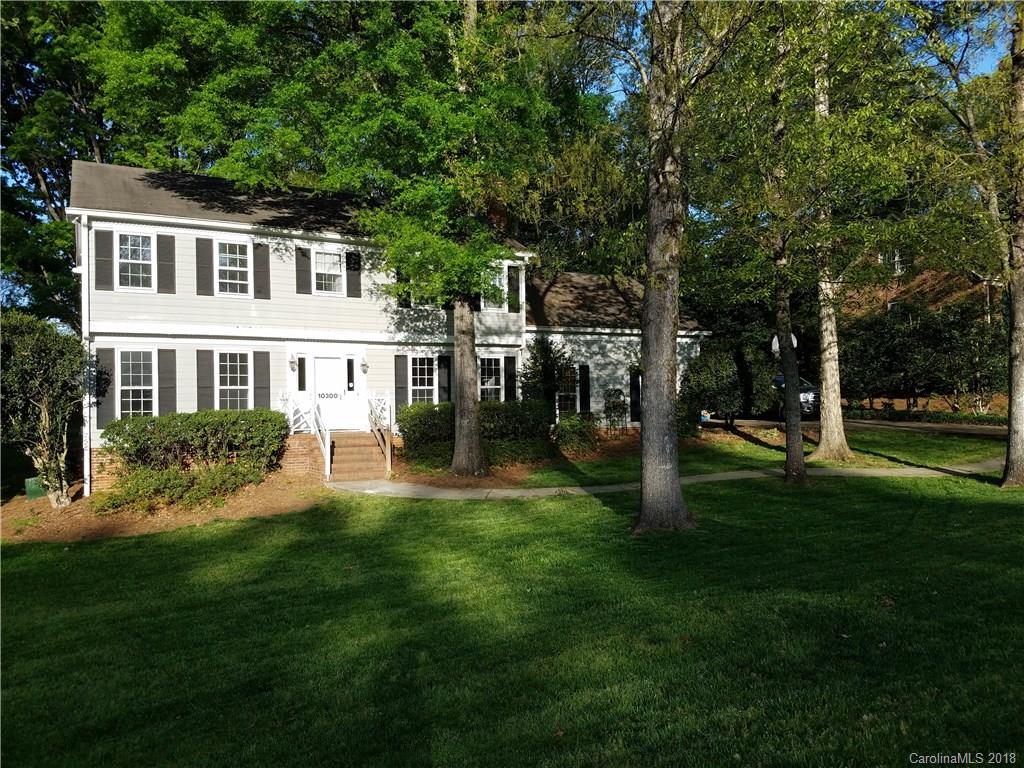 10300 Woodview Circle Charlotte NC 28277