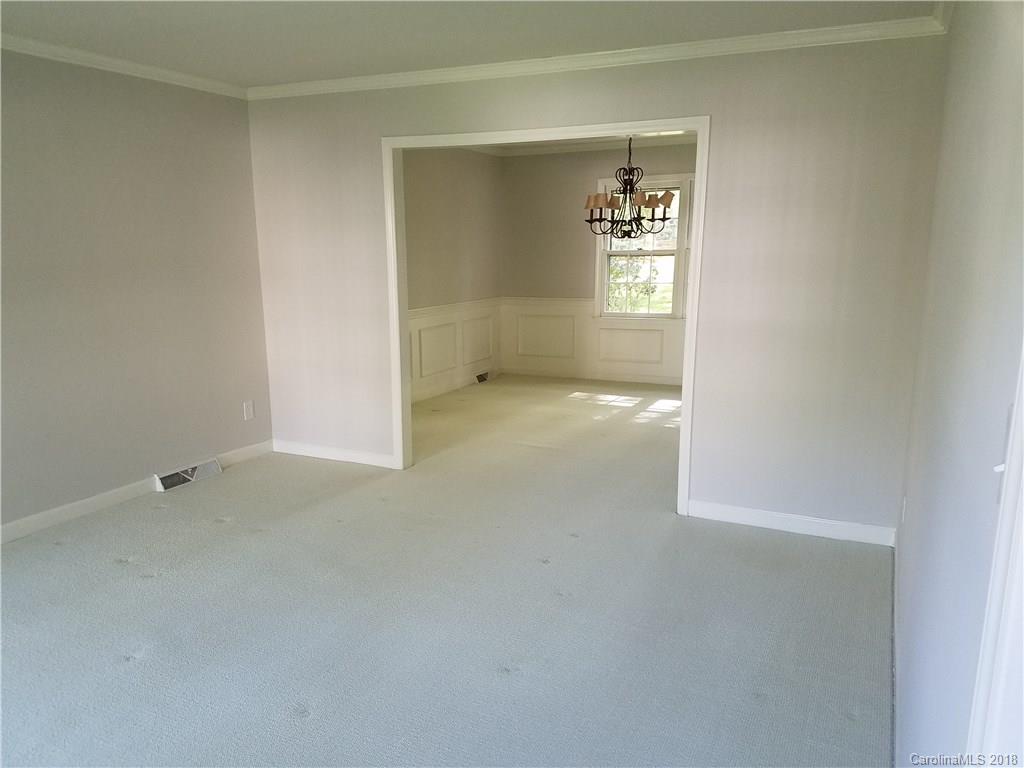 10300 Woodview Circle Charlotte NC 28277