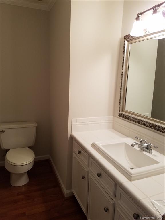 10300 Woodview Circle Charlotte NC 28277