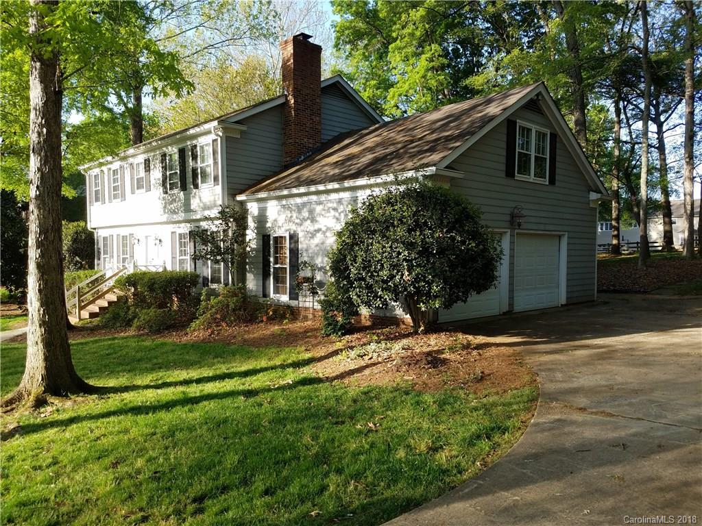 10300 Woodview Circle Charlotte NC 28277