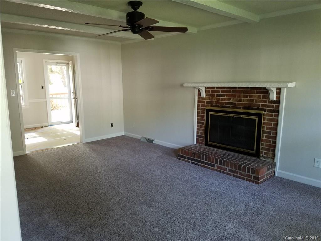 10300 Woodview Circle Charlotte NC 28277
