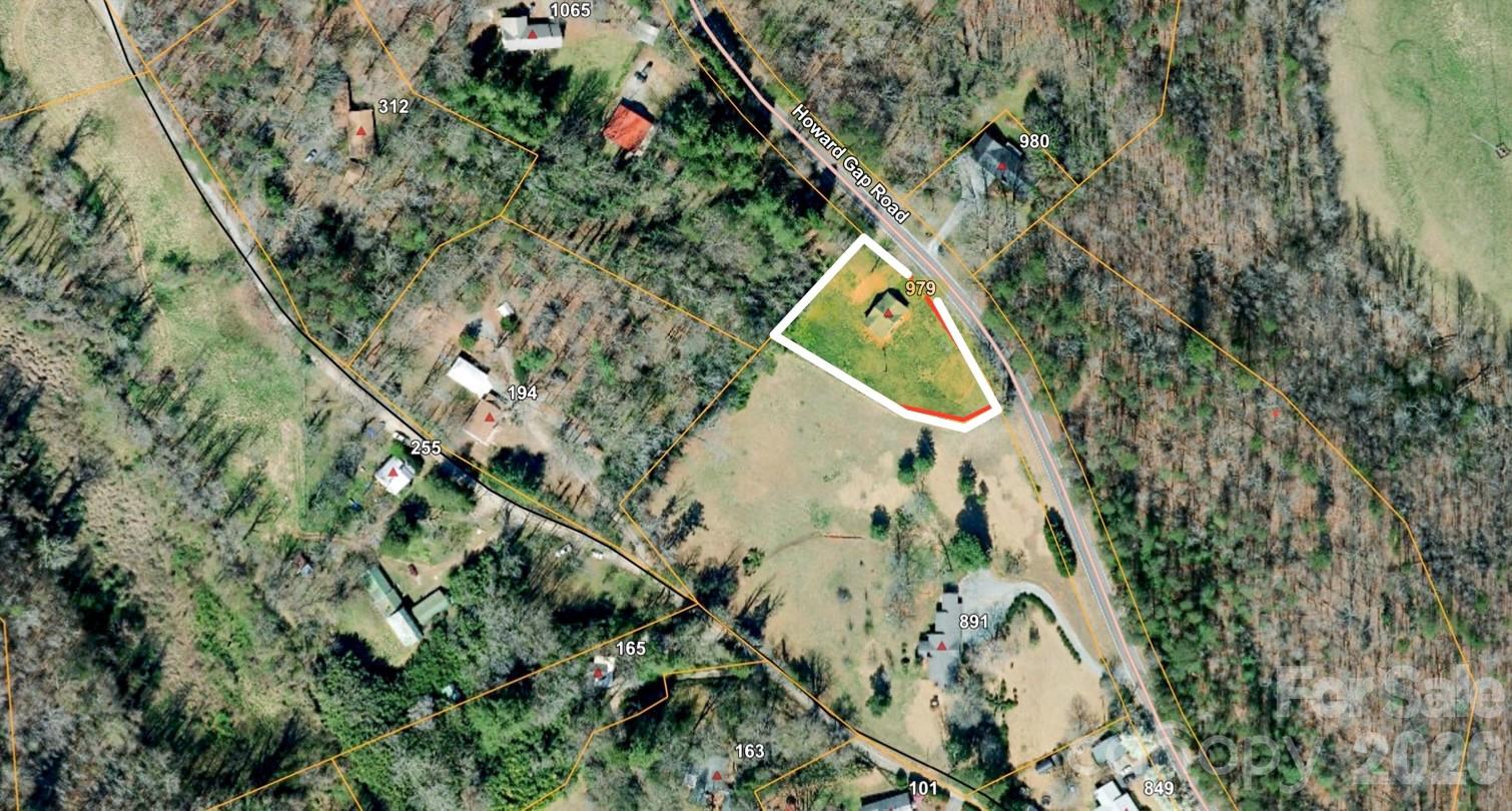 979 Howard Gap Road Tryon NC 28782