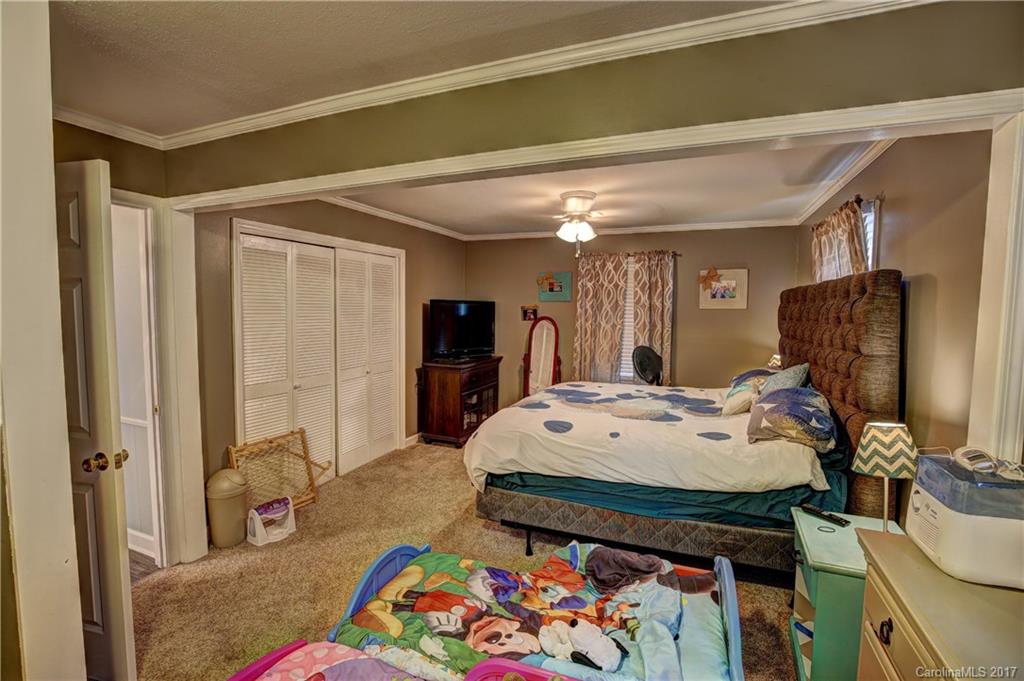 3305 Rollingwood Drive Gastonia NC 28052