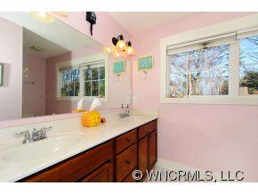 154 Estelle Park Drive Asheville NC 28806