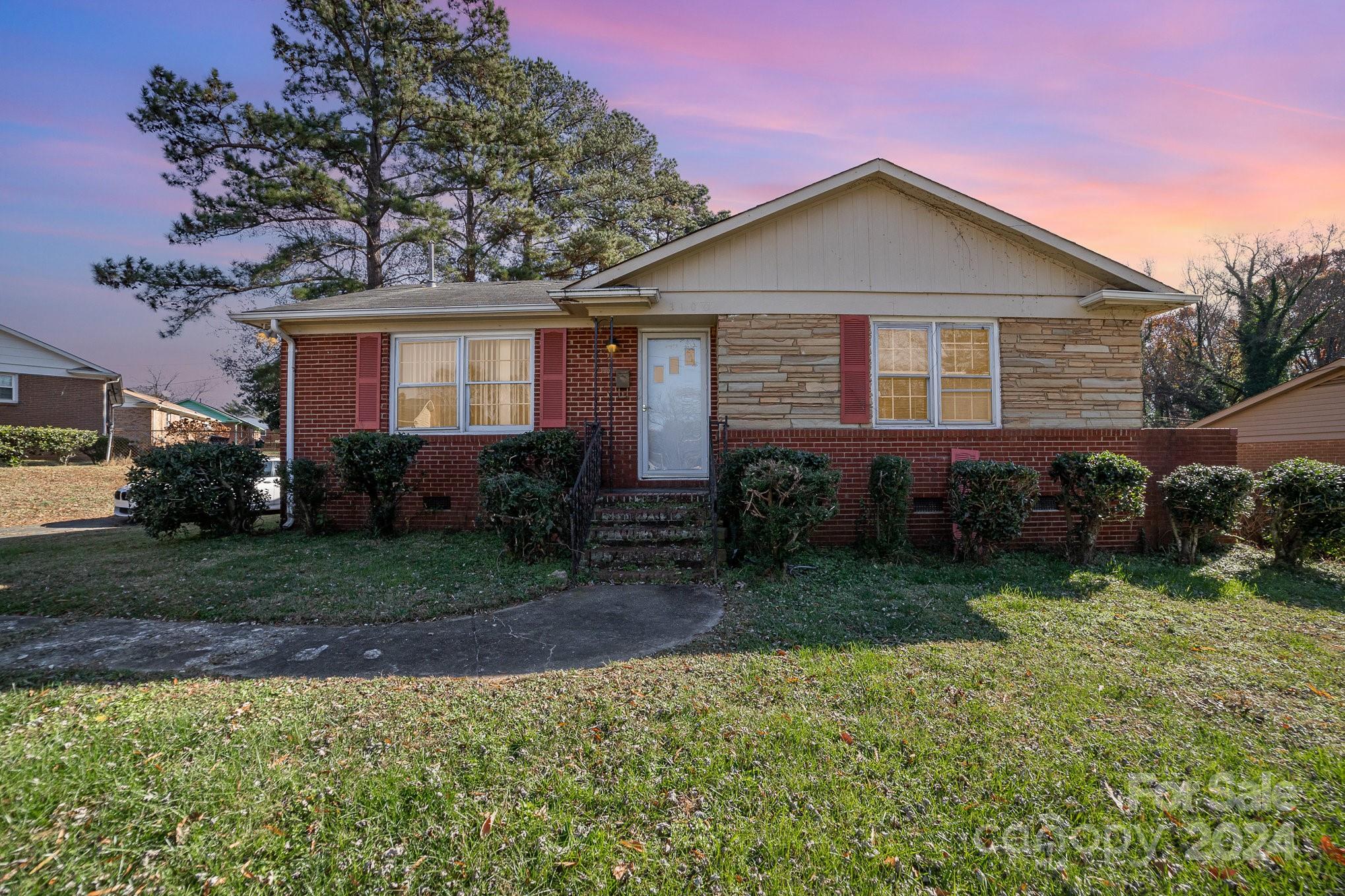 3100 Dawnshire Avenue Charlotte NC 28216