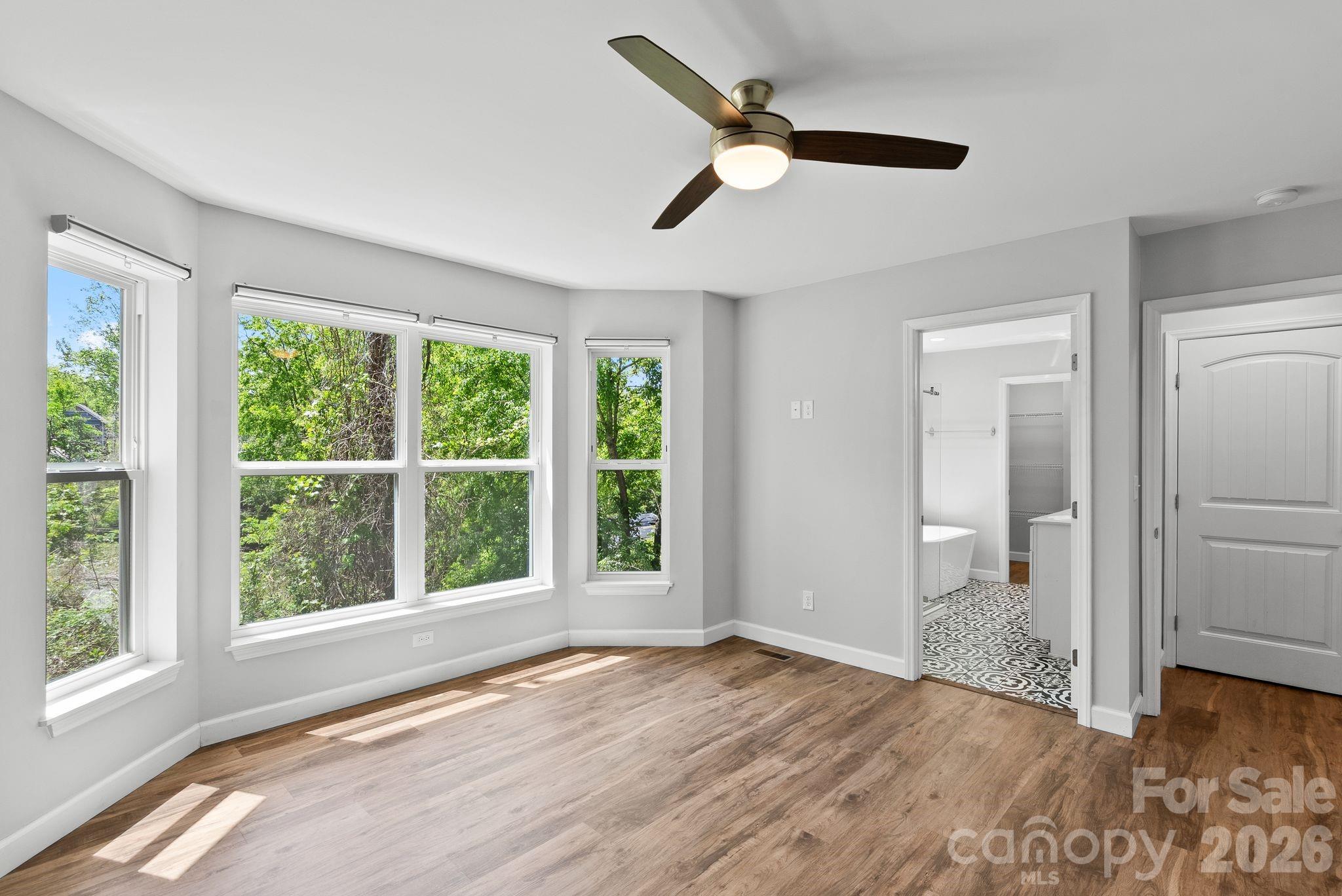 13 Annie Street Asheville NC 28806