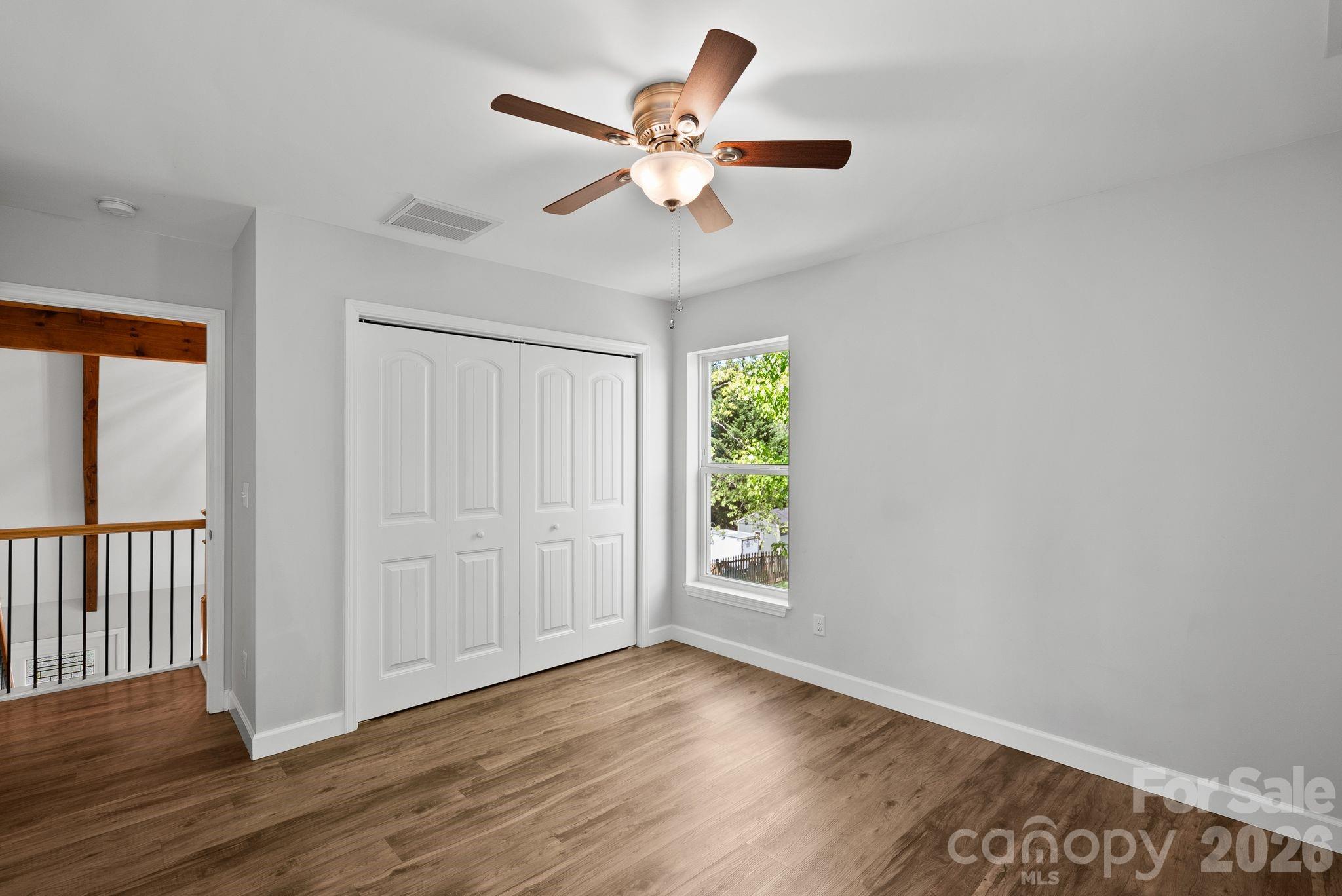 13 Annie Street Asheville NC 28806