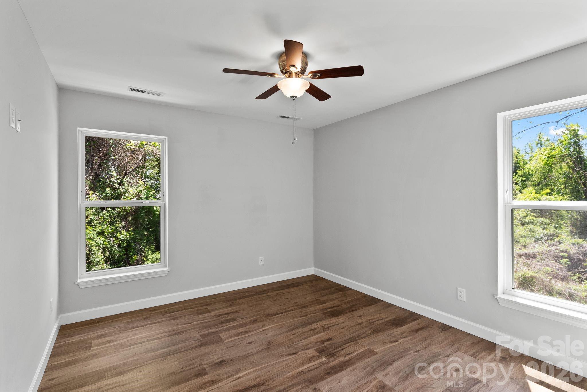 13 Annie Street Asheville NC 28806