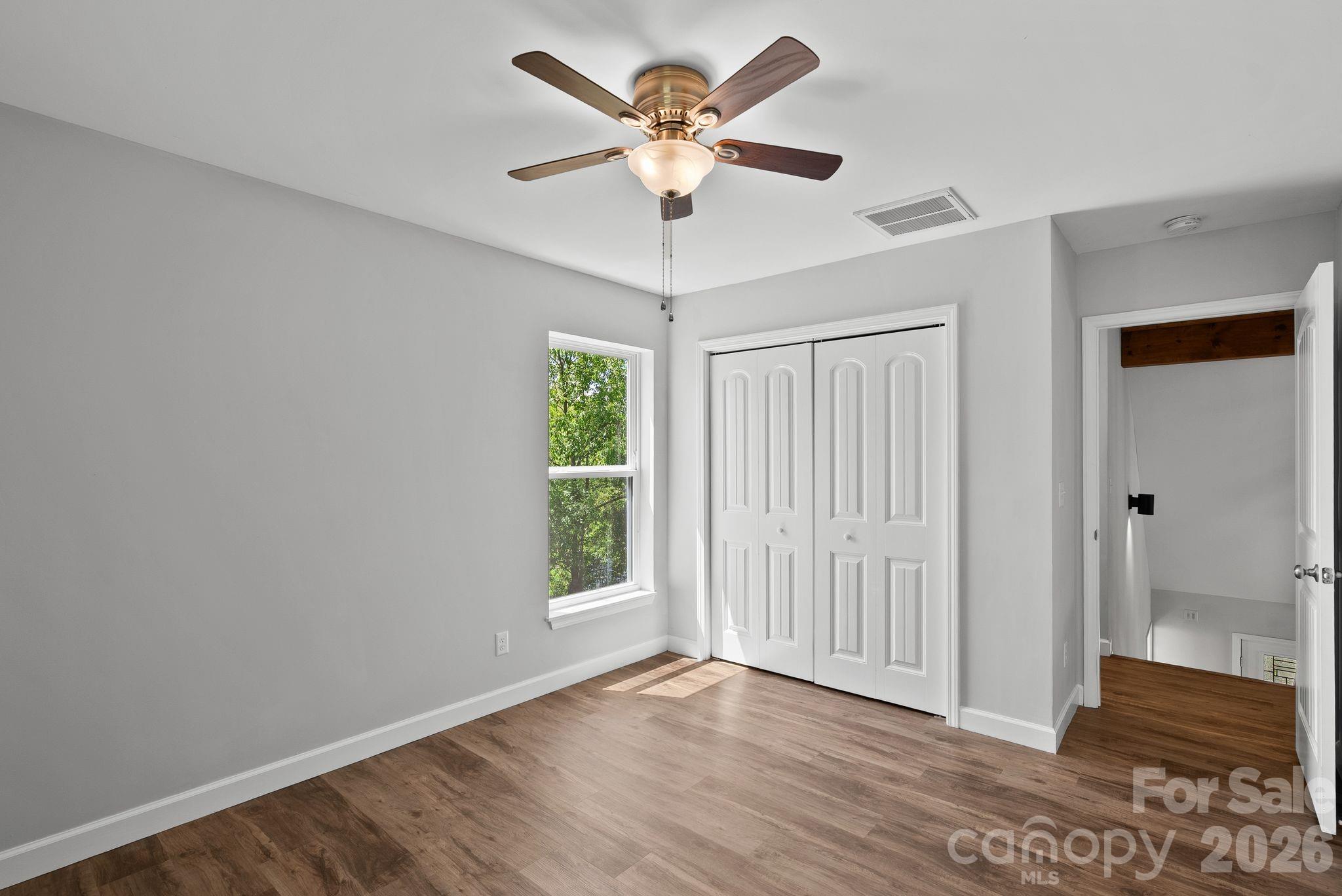 13 Annie Street Asheville NC 28806
