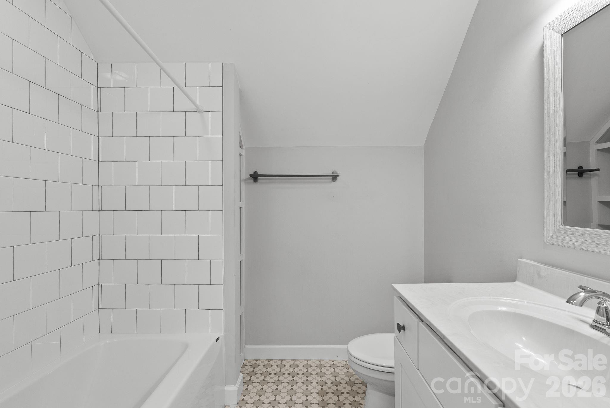 13 Annie Street Asheville NC 28806