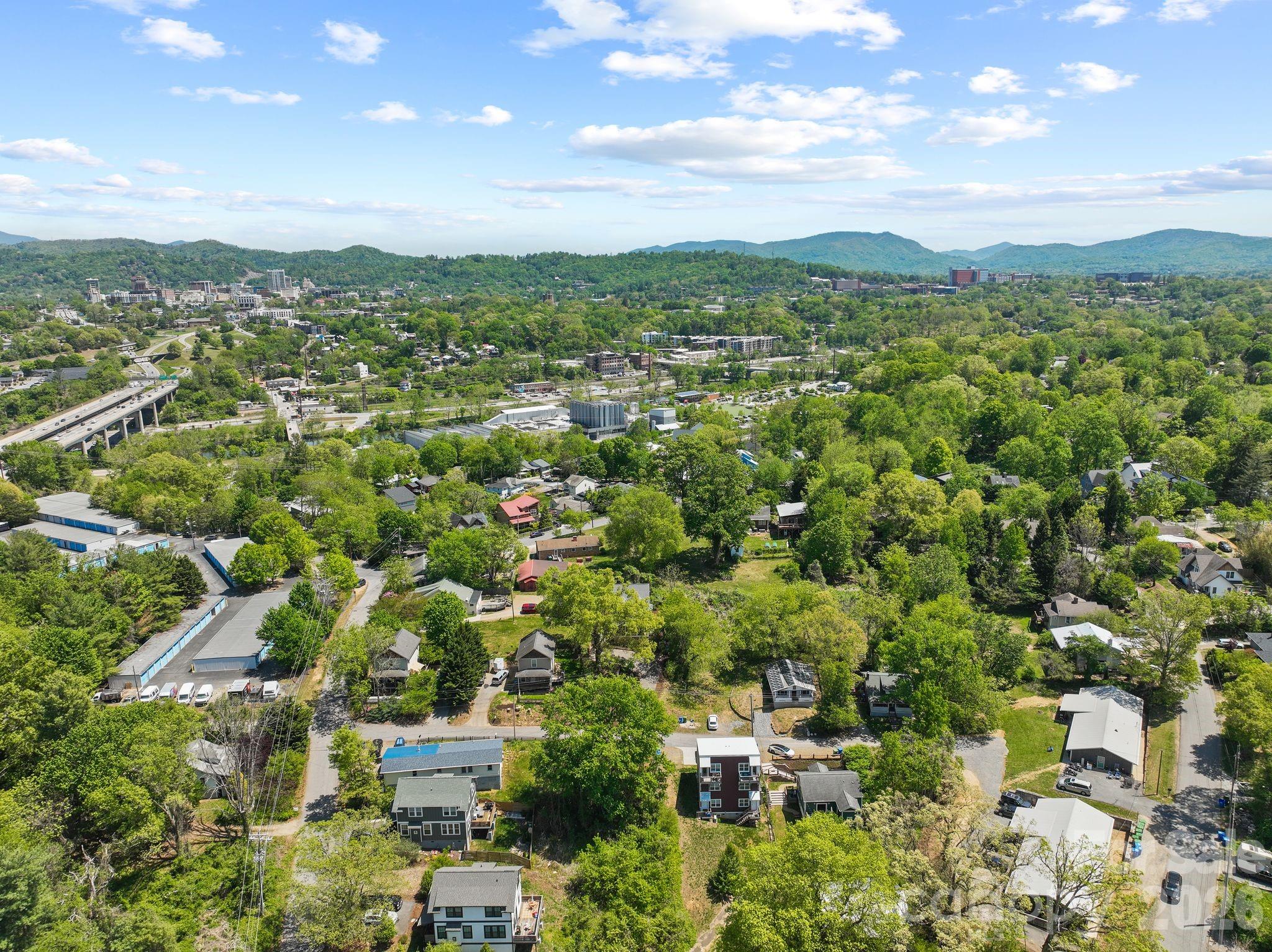 13 Annie Street Asheville NC 28806