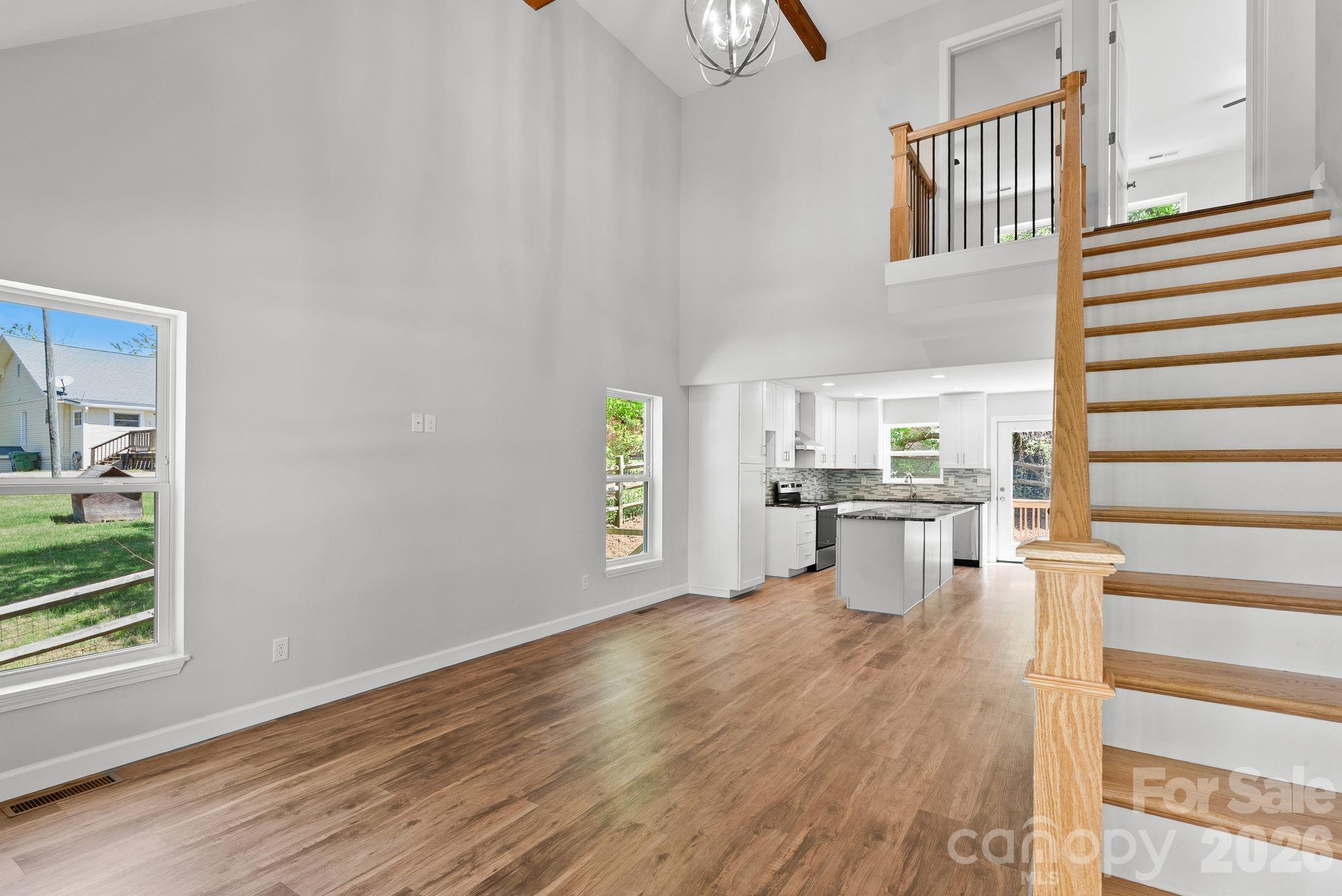 13 Annie Street Asheville NC 28806