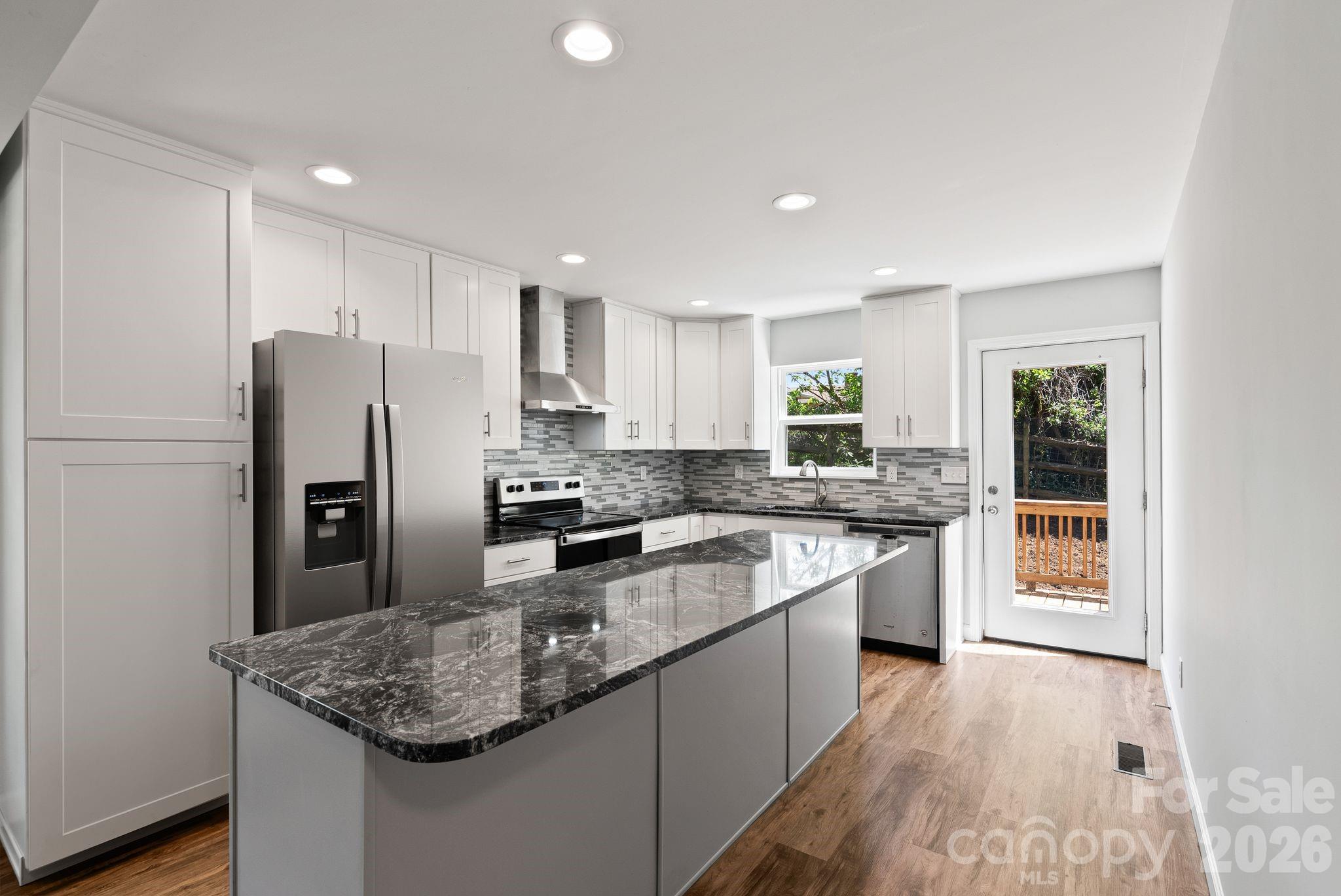 13 Annie Street Asheville NC 28806