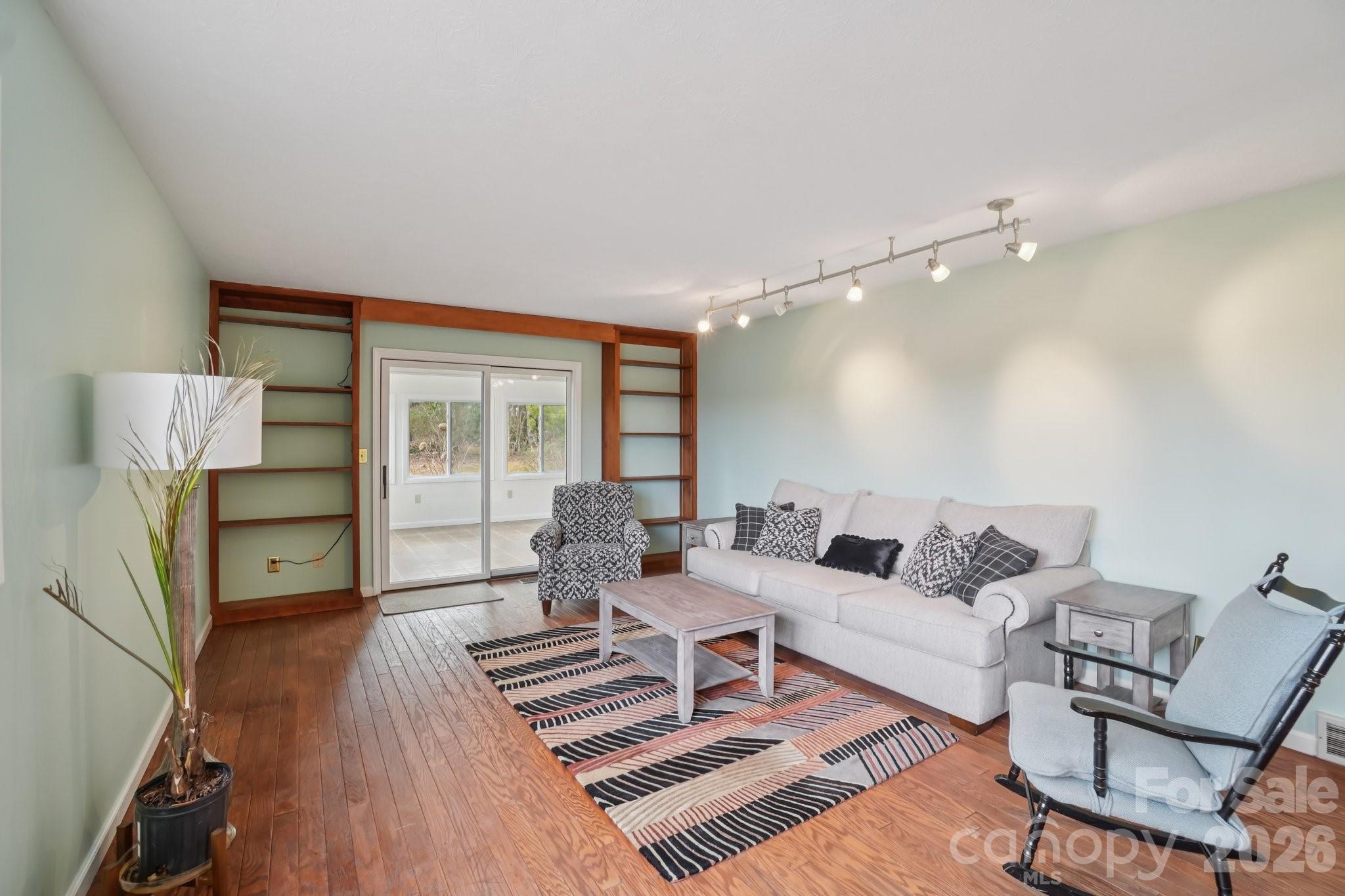 623 Owensby Road Hendersonville NC 28792