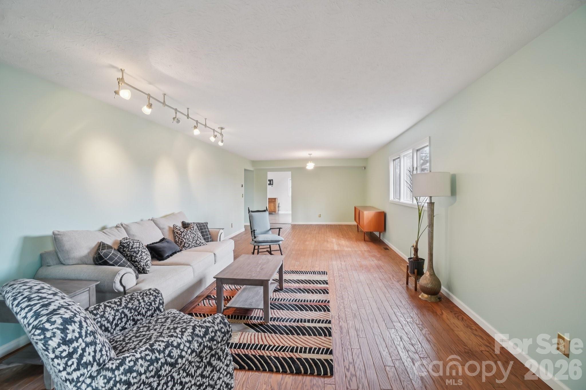 623 Owensby Road Hendersonville NC 28792