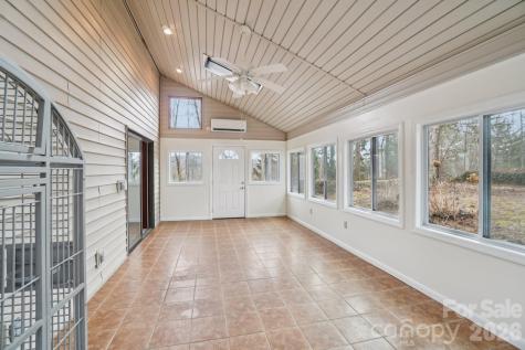 623 Owensby Road Hendersonville NC 28792