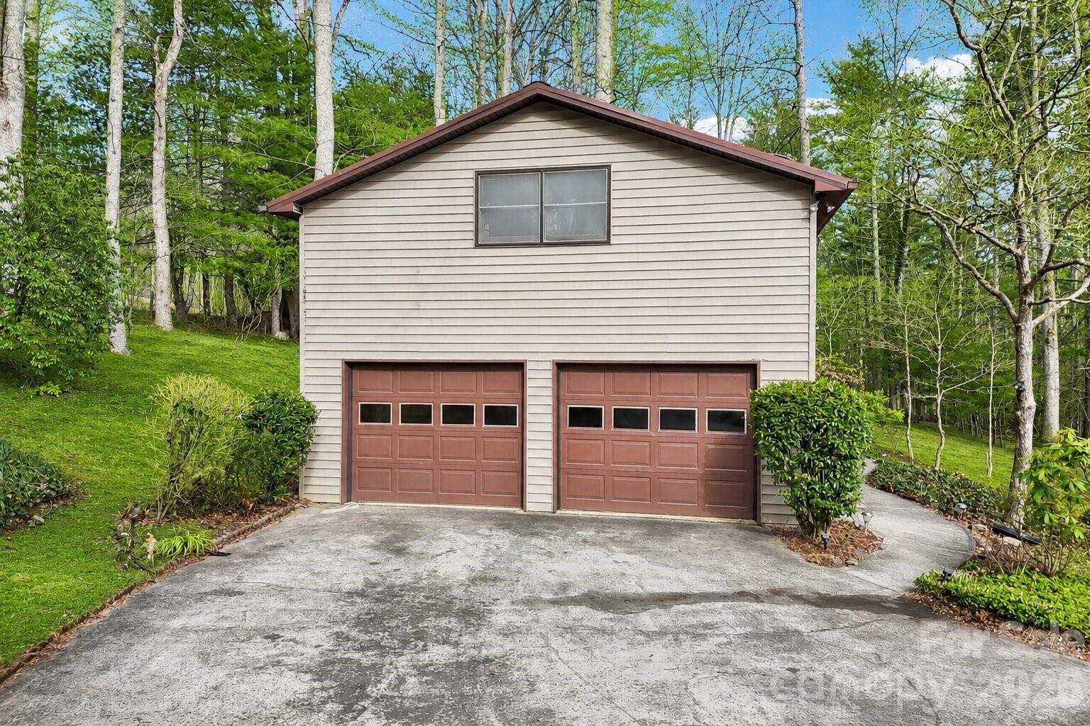 623 Owensby Road Hendersonville NC 28792