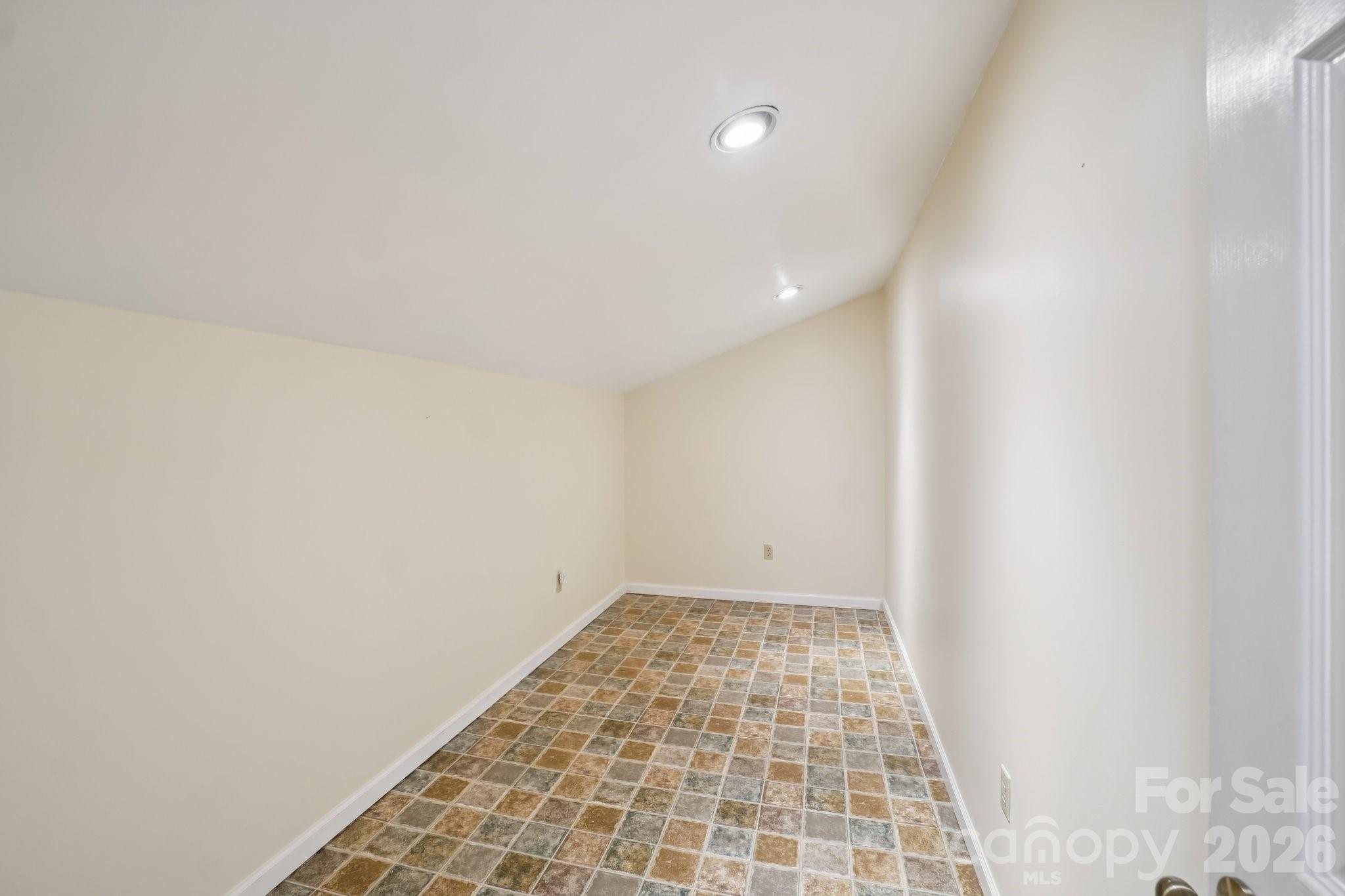 623 Owensby Road Hendersonville NC 28792