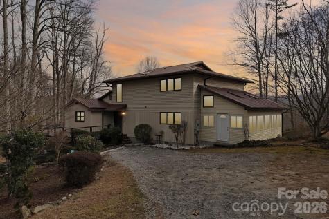 623 Owensby Road Hendersonville NC 28792