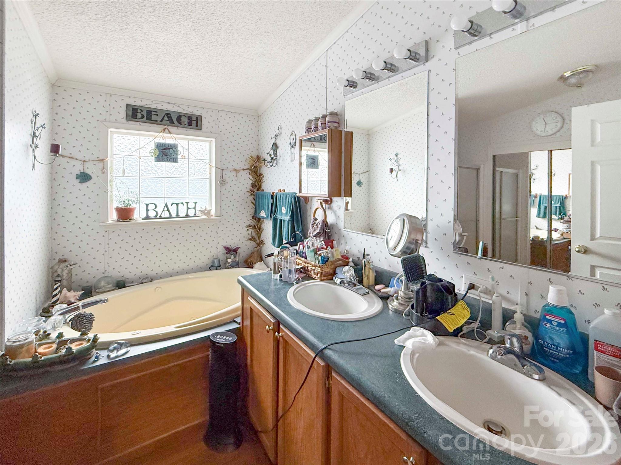 204 Freeman Ridge Trail Pilot Mountain NC 27041