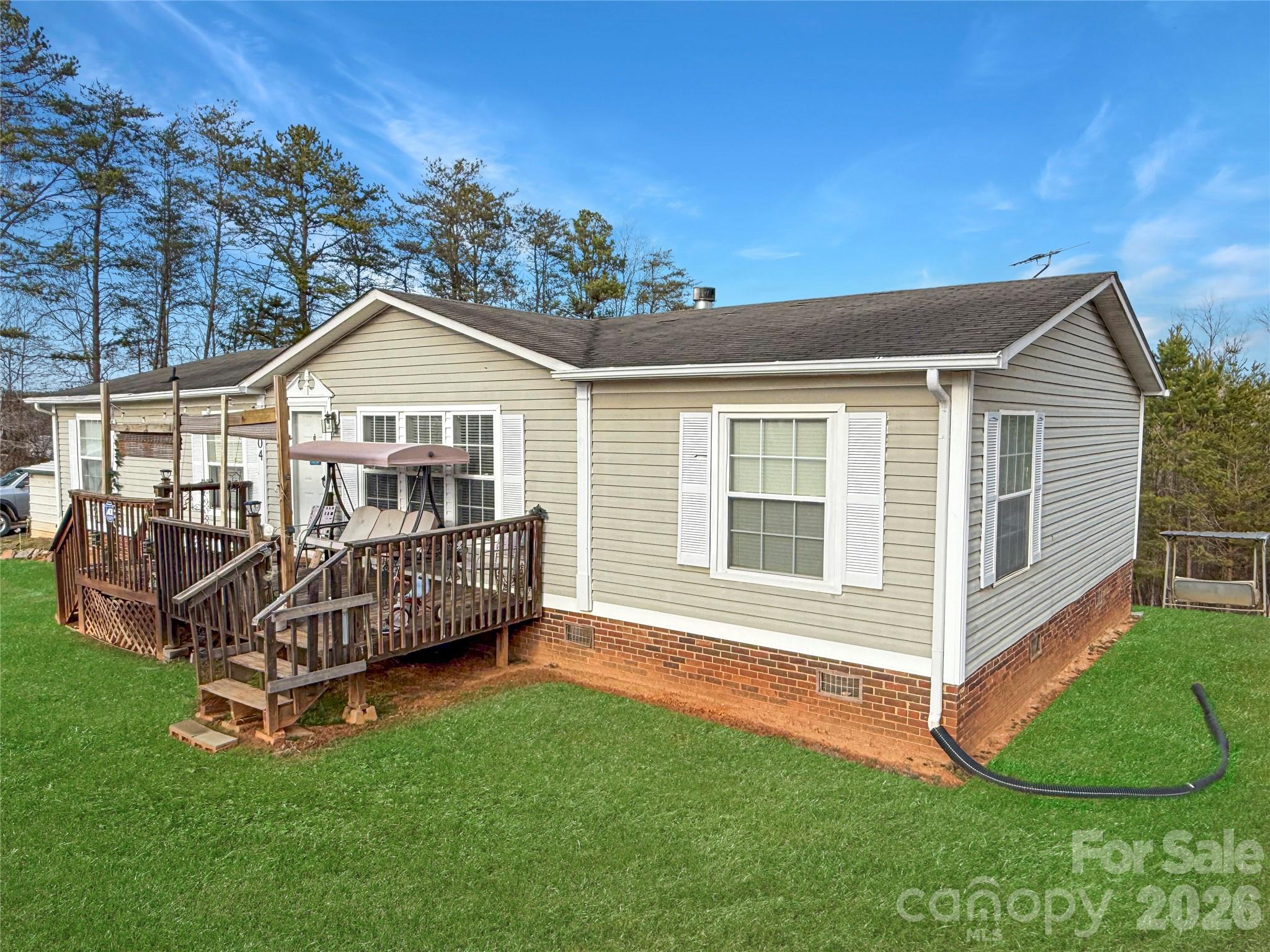 204 Freeman Ridge Trail Pilot Mountain NC 27041
