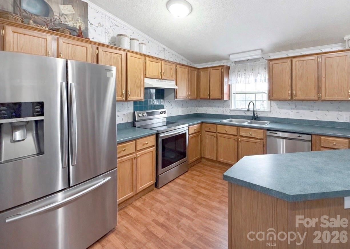 204 Freeman Ridge Trail Pilot Mountain NC 27041