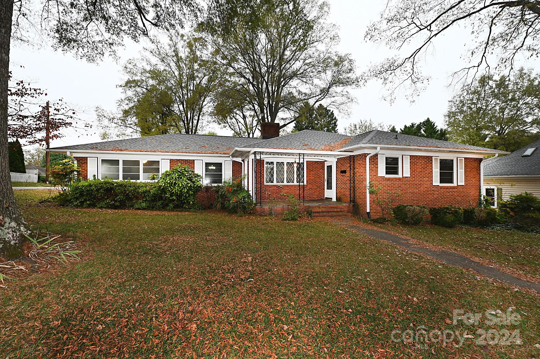 350 S Main Avenue Newton NC 28658