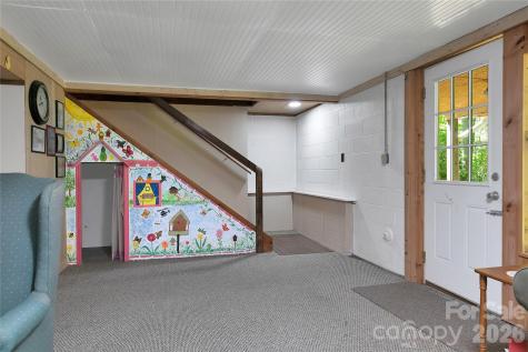94 Sweetwater Lane Pisgah Forest NC 28768