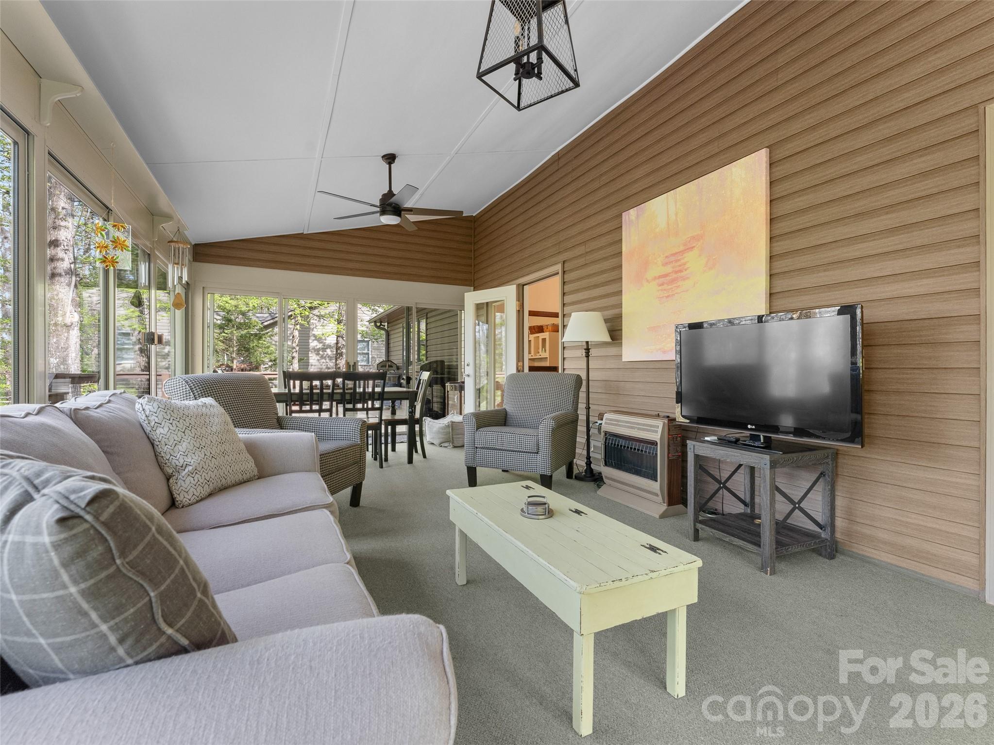31 Udvawadulisi Court Brevard NC 28712