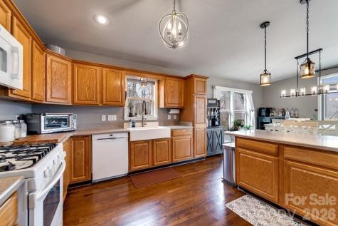 262 Sams Trail Waynesville NC 28786