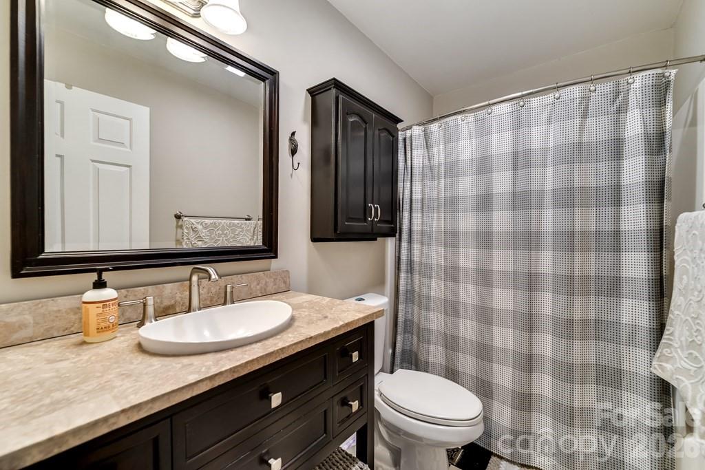 262 Sams Trail Waynesville NC 28786