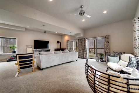 262 Sams Trail Waynesville NC 28786