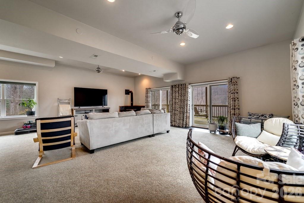262 Sams Trail Waynesville NC 28786