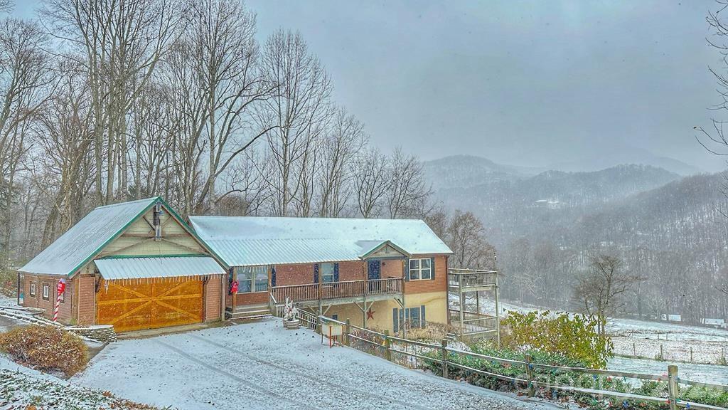 262 Sams Trail Waynesville NC 28786
