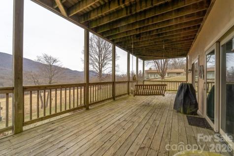 262 Sams Trail Waynesville NC 28786