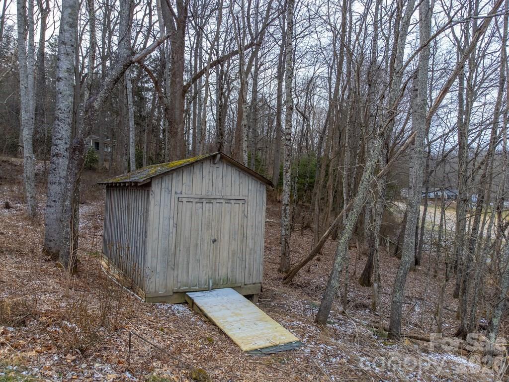 262 Sams Trail Waynesville NC 28786