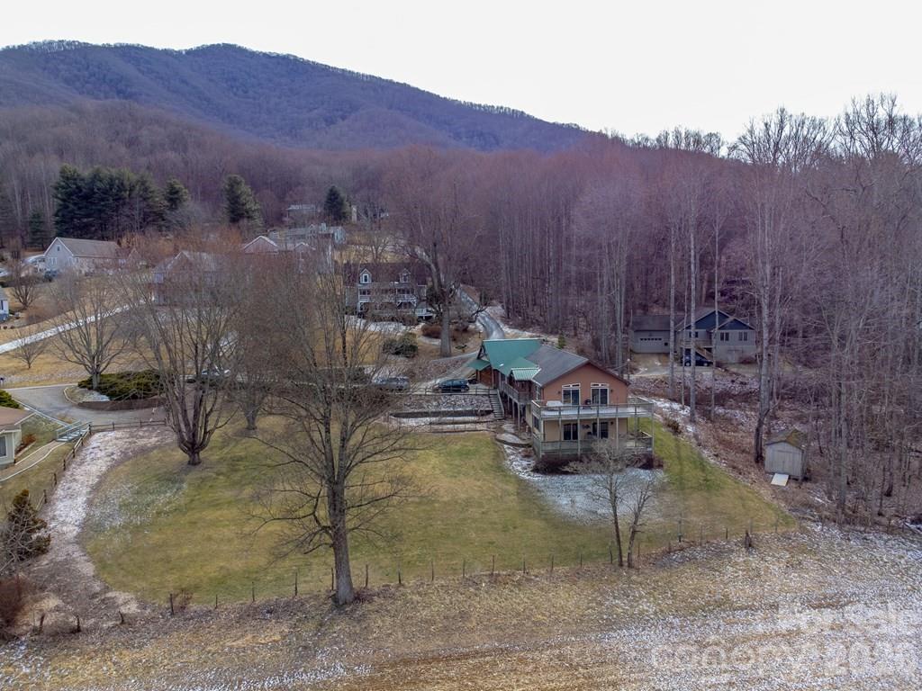262 Sams Trail Waynesville NC 28786