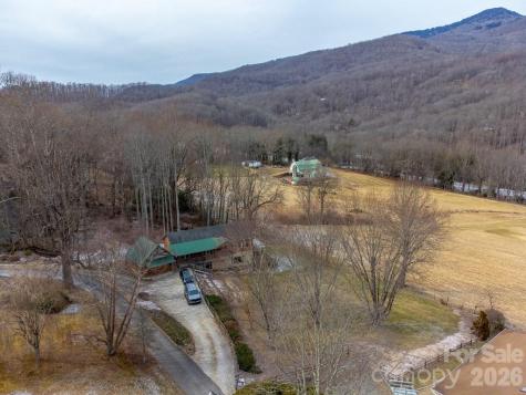 262 Sams Trail Waynesville NC 28786