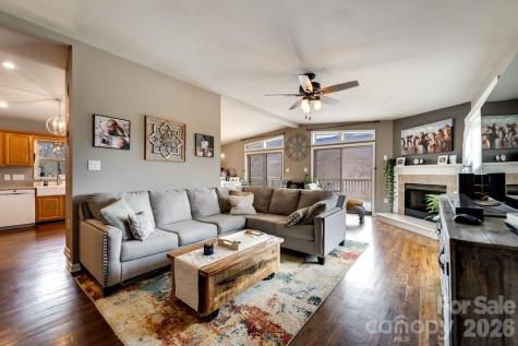 262 Sams Trail Waynesville NC 28786