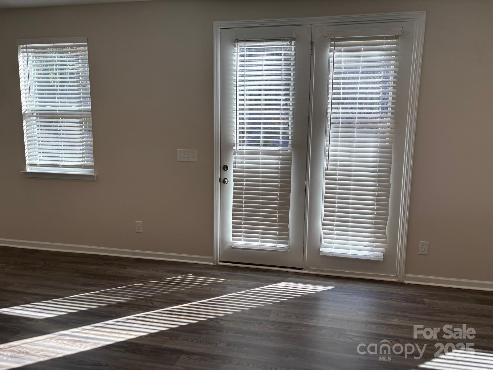 7121 Maple Run Circle Charlotte NC 28215