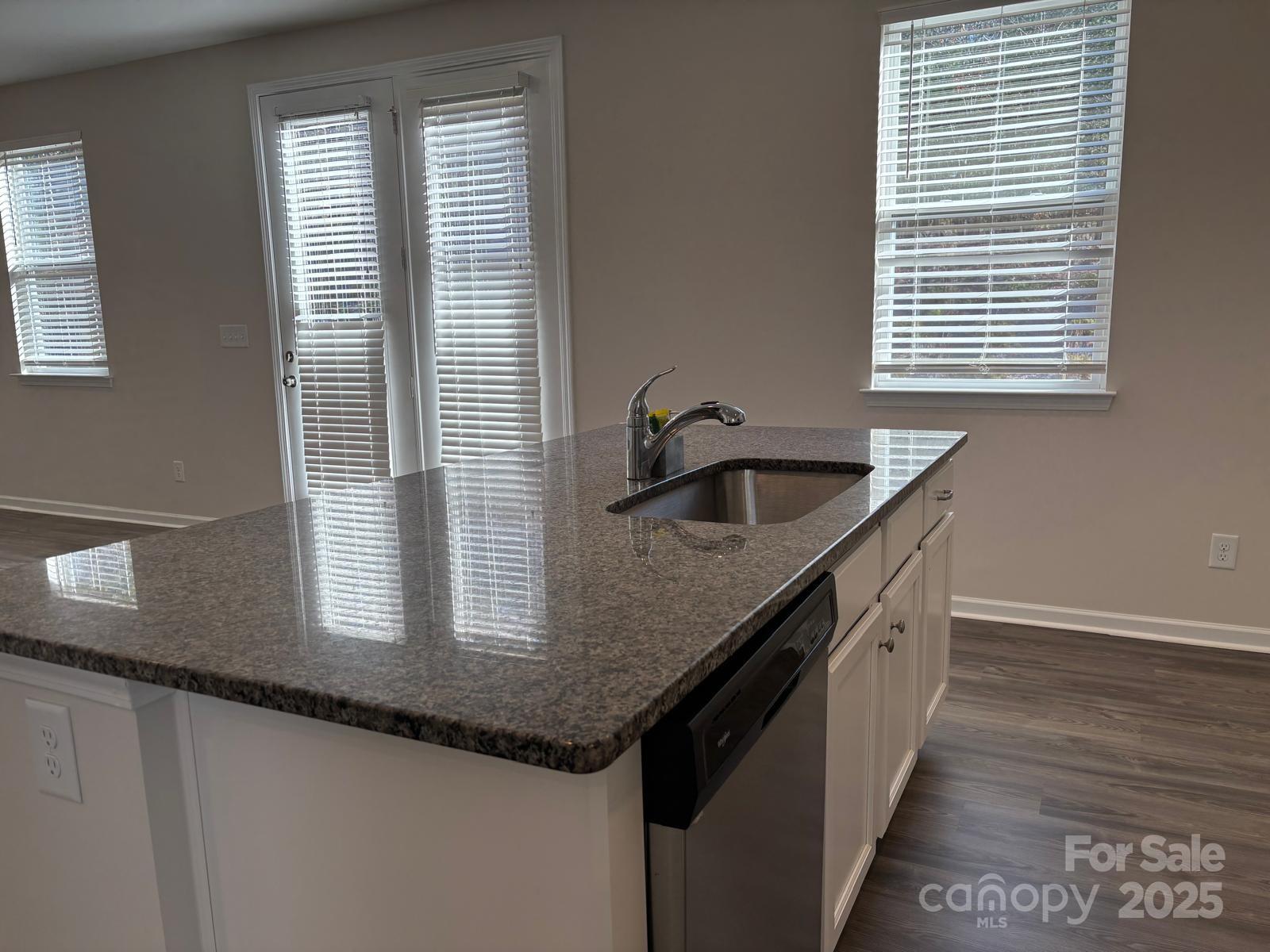 7121 Maple Run Circle Charlotte NC 28215