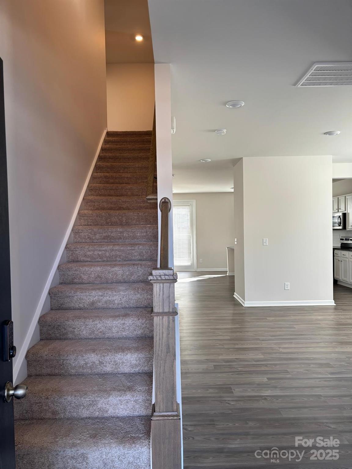 7121 Maple Run Circle Charlotte NC 28215
