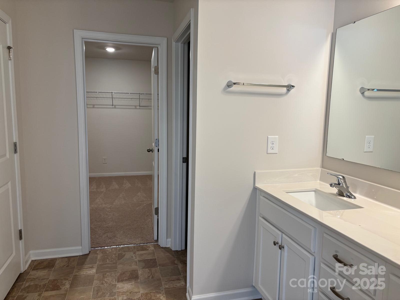 7121 Maple Run Circle Charlotte NC 28215