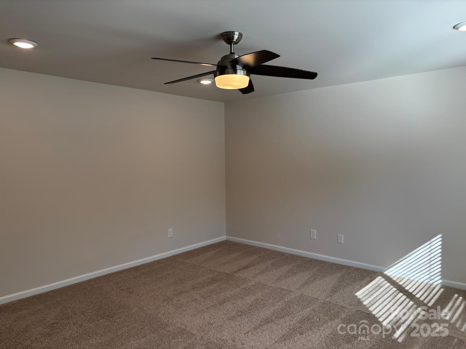 7121 Maple Run Circle Charlotte NC 28215