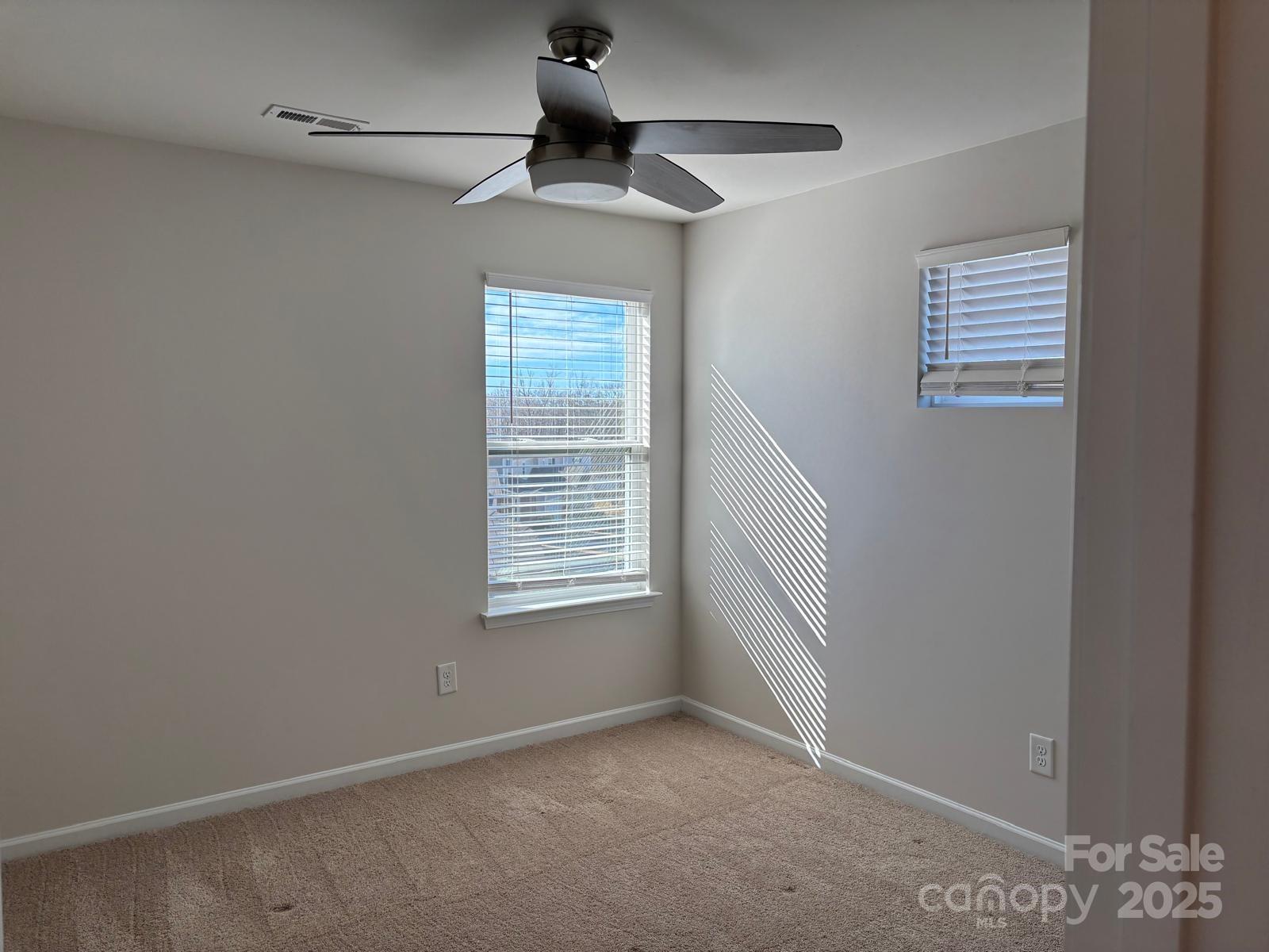 7121 Maple Run Circle Charlotte NC 28215